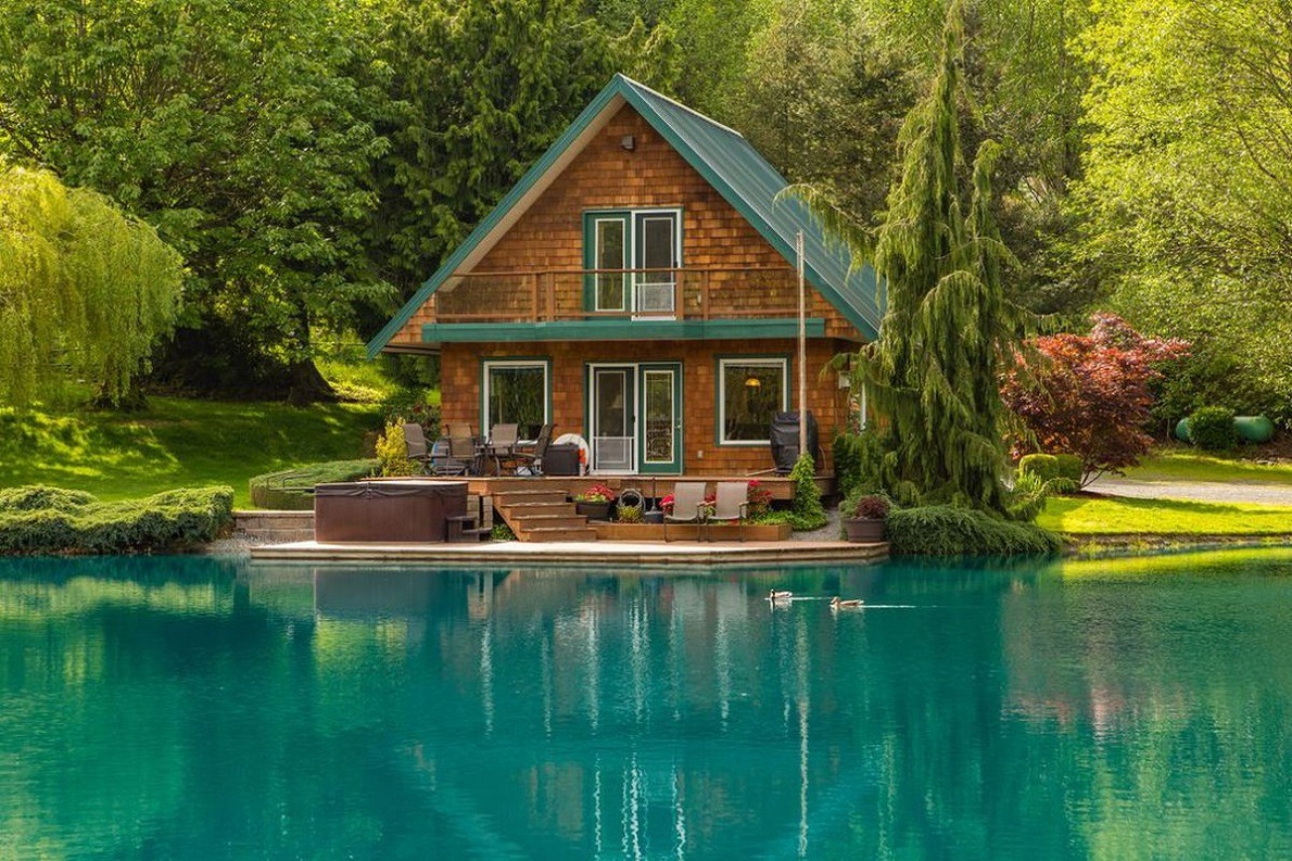The Lake House Photos